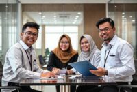 Foto para pegawai Kominfo yang sedang bekerja sama dalam sebuah ruangan modern, menunjukkan kolaborasi dan profesionalisme.